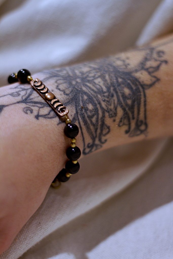 Bracelet Unique Obsidienne Dorée Artisanat Laiton Acier Inoxydable Cuivre Vendée Pièce Unique