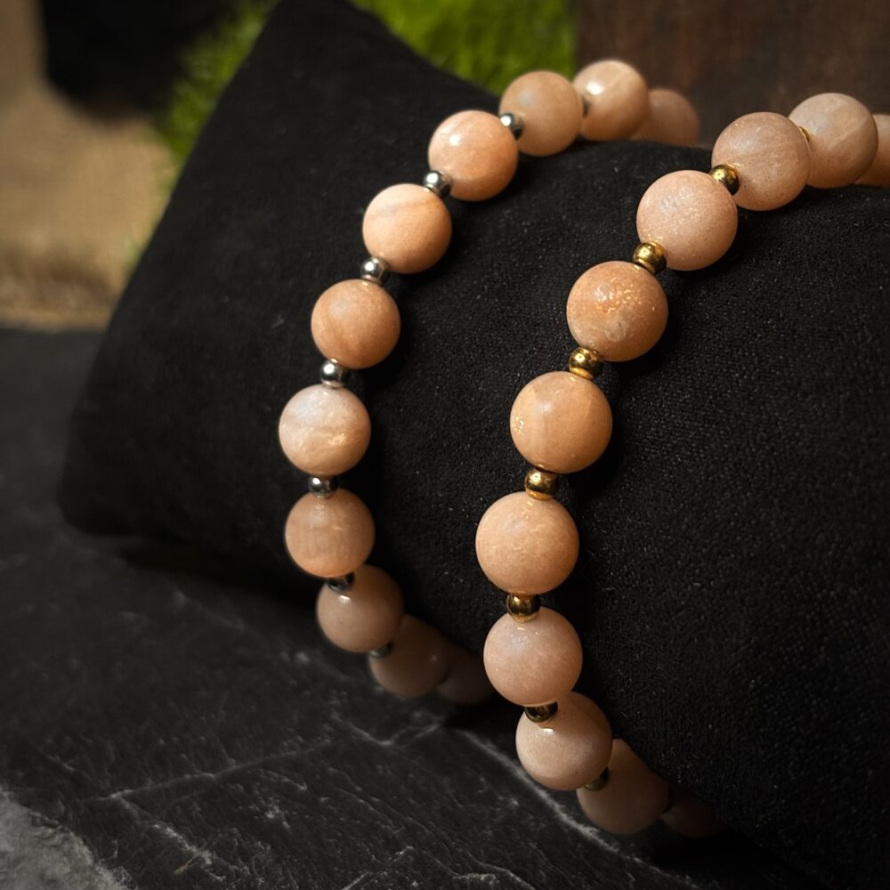 Bracelet en perles de Pierre de Soleil